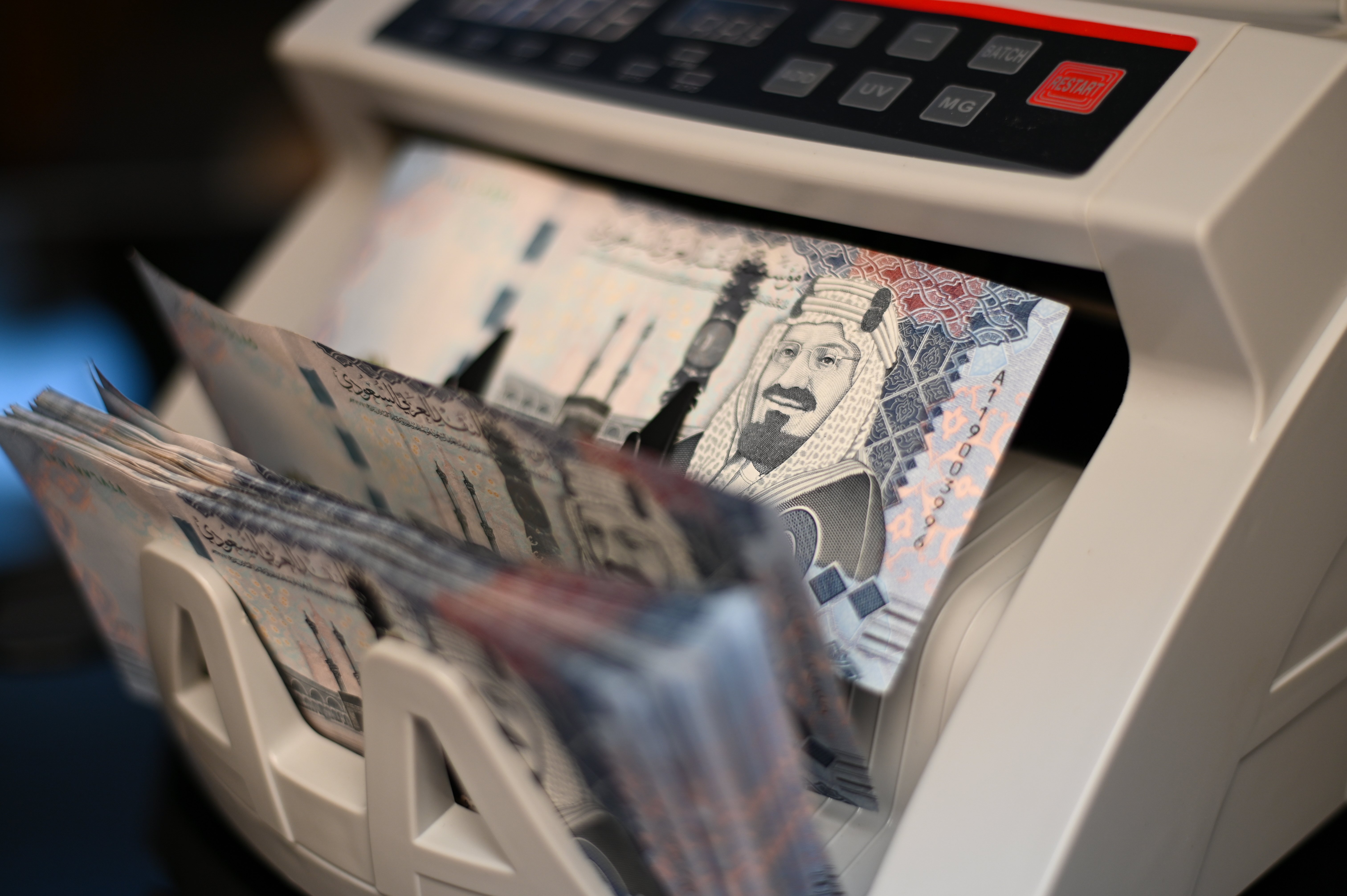 قوانين التمويل العقاري والقروض والتسهيلات البنكية للمستثمرين والأفراد