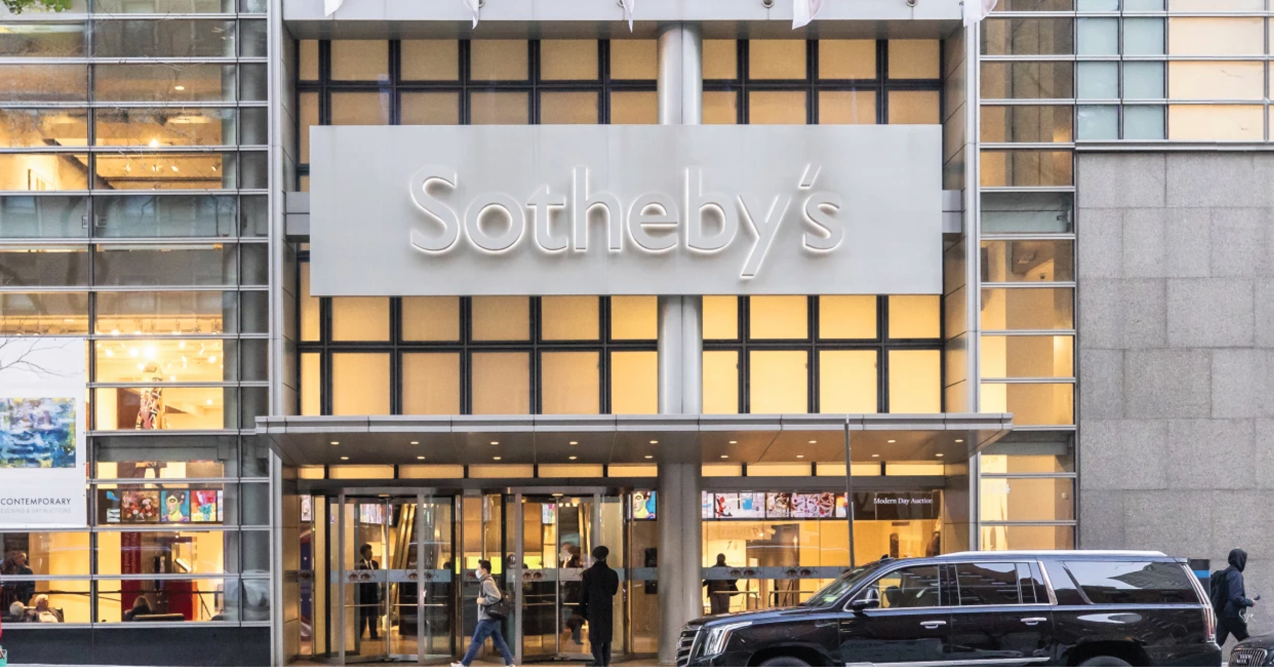 أبو ظبي القابضة تستثمر مليار دولار في سوثبيز