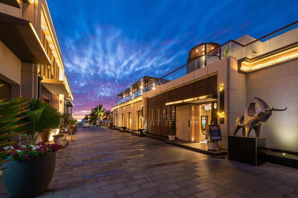 Beach Resorts in Jeddah: Red Sea Luxury in the Heart of the City