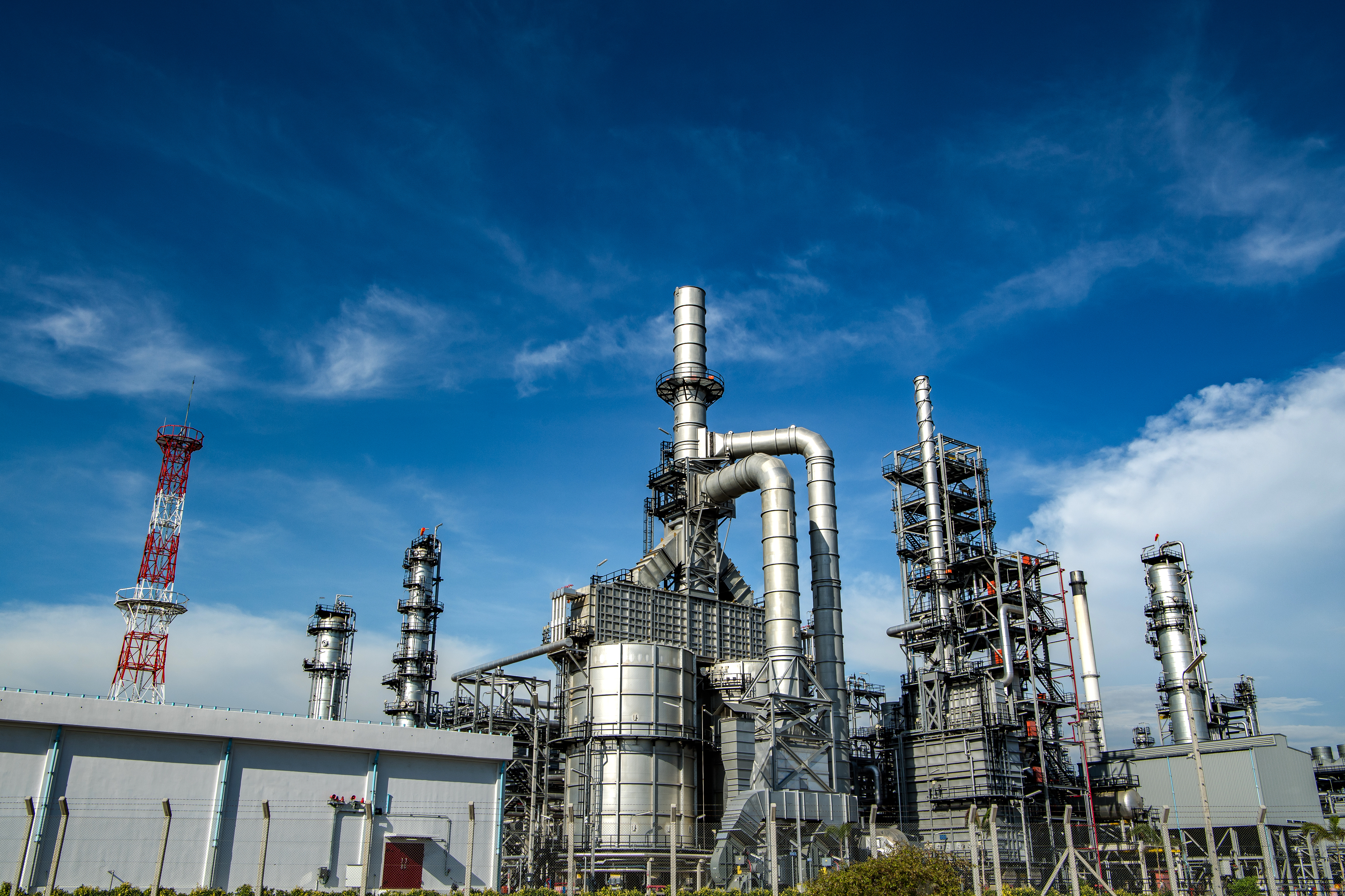 بداية الاكتشاف والاستثمار في قطاع النفط السعودي