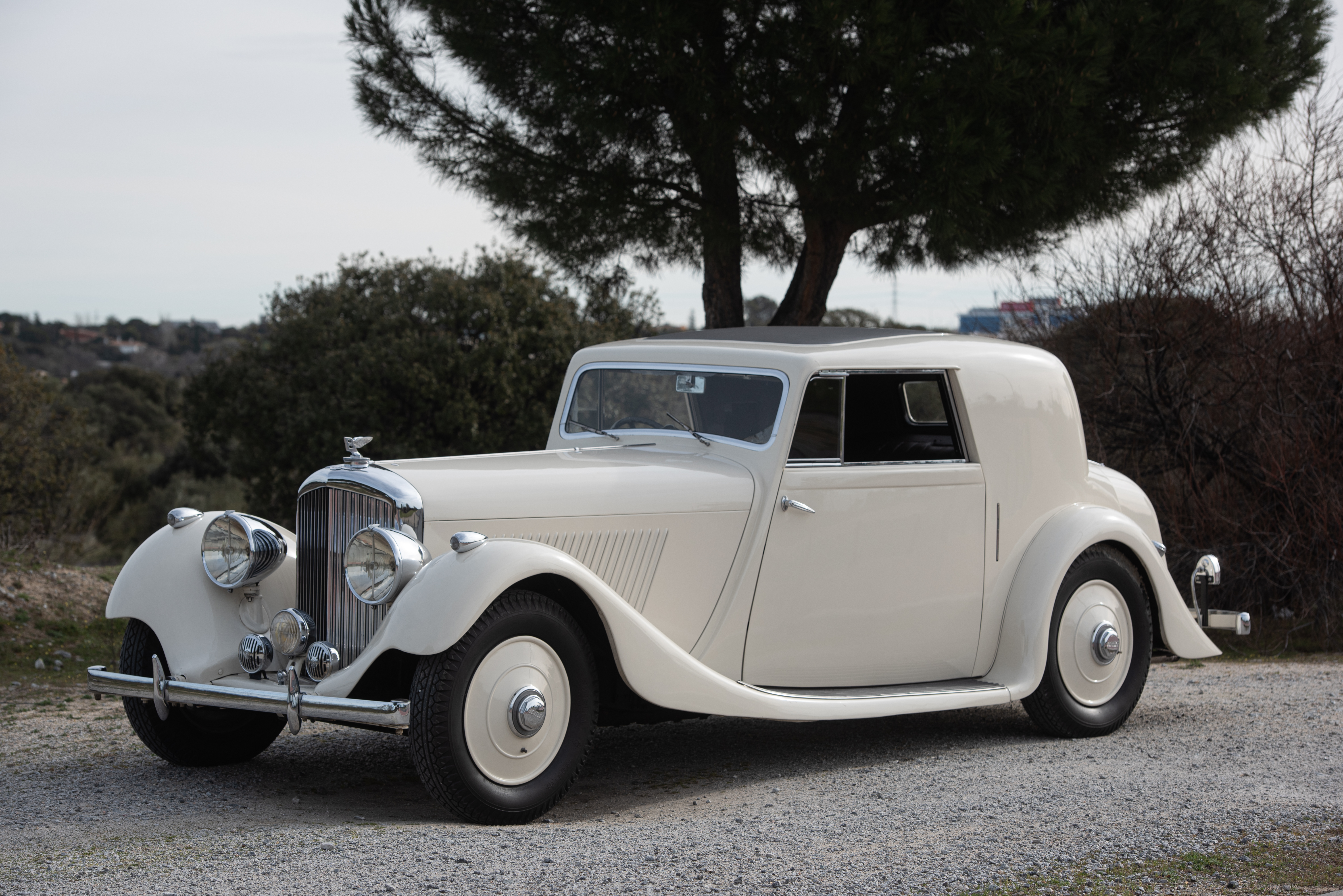 Unveiling Three Magnificent Classic Cars at the RM Sotheby’s Arizona Auction