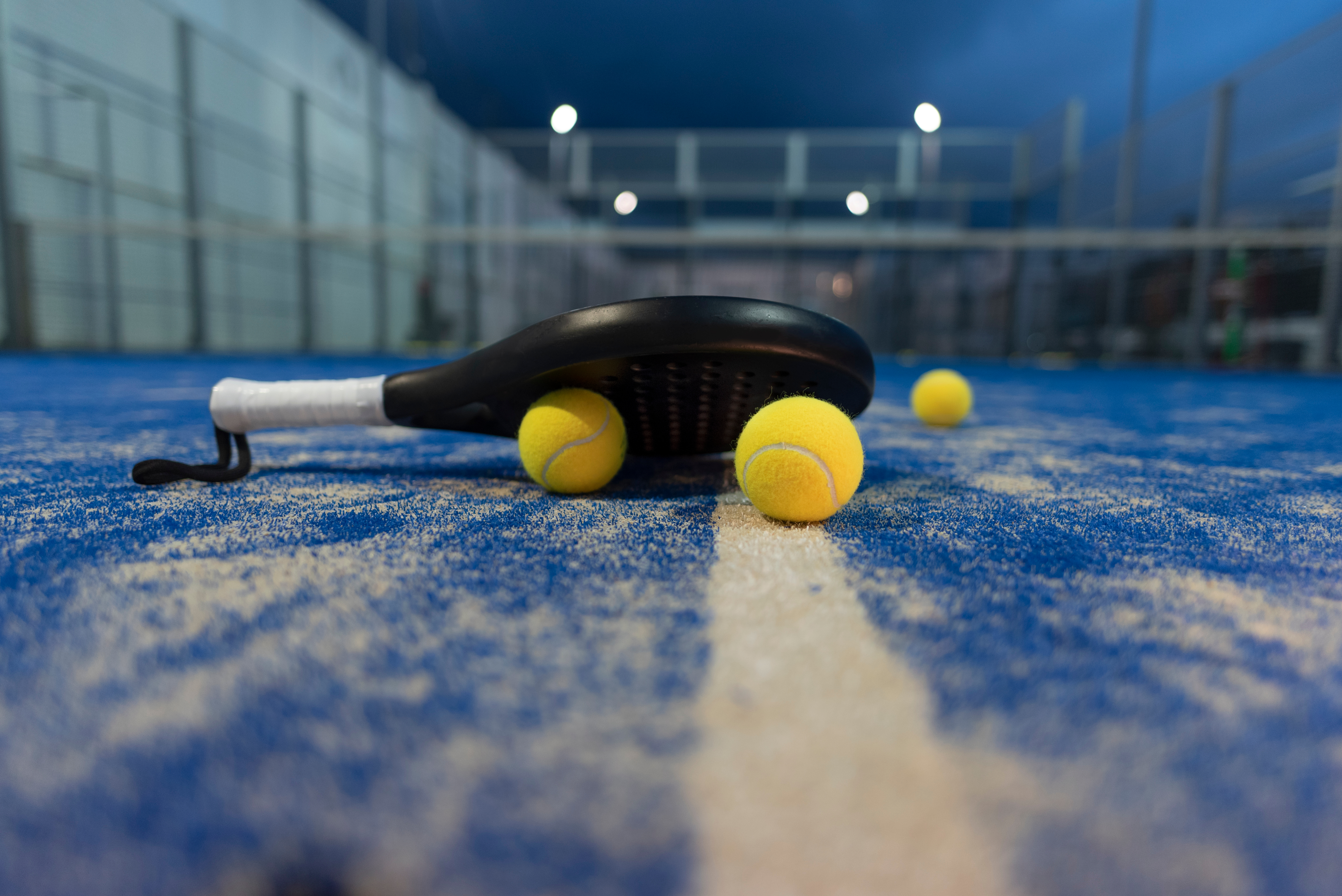 أفضل ملاعب البادل في الرياض وجدة